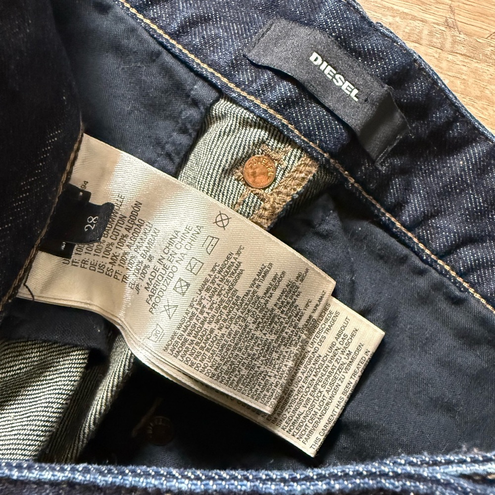Diesel dark blue high waist short denim shorts Dark Indigo Size 28 - Picture 7 of 10